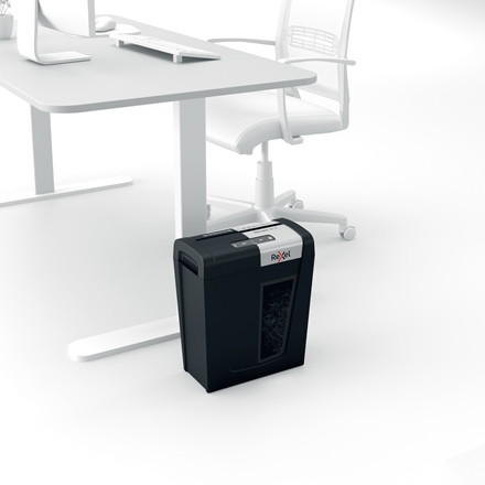 Rexel Secure MC4 Whisper-Shred Micro Cut Paper Shredder P5. Shredding type: Micro-cut shredding, Shredding size: 2 x 15 mm