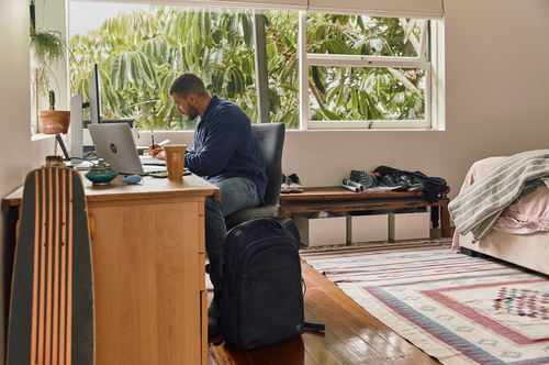 HP Pro mt440 G3. Product type: Mobile thin client, Form factor: Clamshell. Processor family: Intel® Celeron®, Processor mo