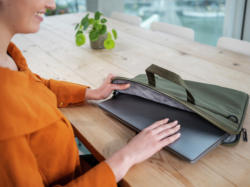 Trust Bologna Tasche für 40,6 cm (16 Zoll) Notebook, Smartphone, Tablet - Grün - Polyester, Polyethylenterephthalat (PET) 
