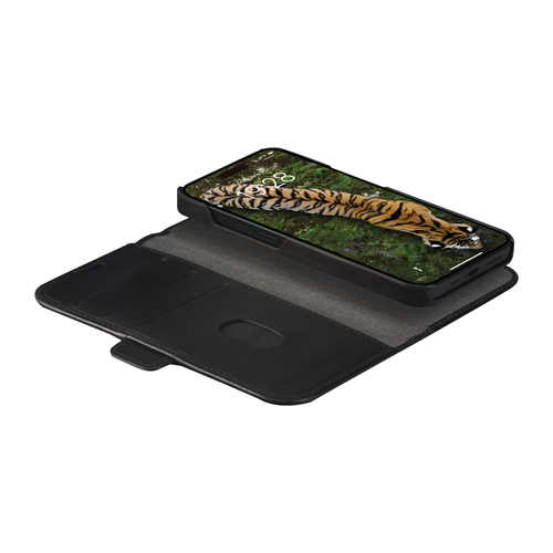 dbramante1928 ApS Lynge Carrying Case (Wallet) Apple iPhone 15 Smartphone - Black - Full Grain Leather Body - 155 mm Heigh
