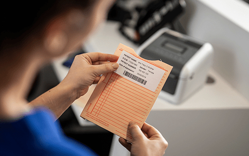 Brother Rótulo multiuso - Retângulo - Térmico direto - Branco - 1900 / Roll - 15200 Total de etiquetas - 8 Rolo