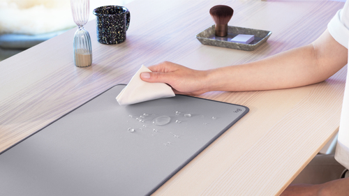 Logitech Studio Series Mauspad - 300 mm x 700 mm - Mitte Gray - Naturkautschuk, Nylon, Polyester - Rutschfest, ausfransfes