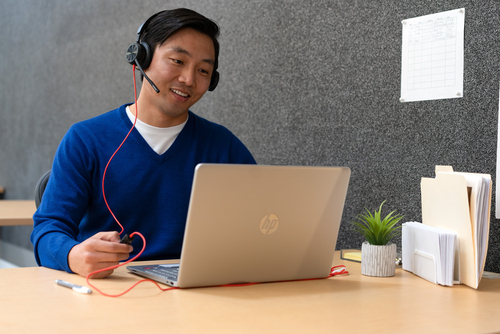 Poly Blackwire 8225 Com fios Na orelha, Headset Estéreo Fone de ouvido - Preto - Microsoft Teams Certification - Binaural 