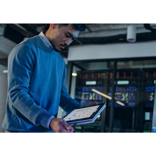 HP EliteBook 8 Flip G1i 13 AI. Product type: Hybrid (2-in-1), Form factor: Convertible (Folder). Processor family: Intel C