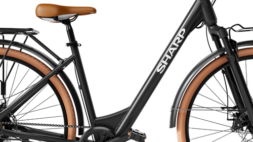 Sharp BK-DM02-EB. Akkuspannung: 36 V, Ladezeit: 5 h, Batteriekapazität: 280 Wh. Weight (including battery): 25 kg. Frame m