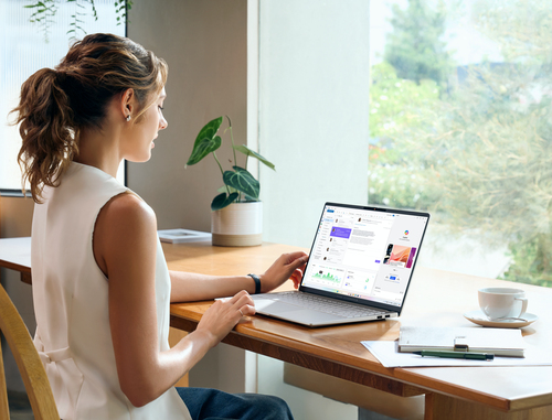 ASUS Vivobook S15 OLED S5507QA-MA012W. Produkttyp: Laptop, Formfaktor: Klappgehäuse. Prozessorfamilie: Qualcomm Snapdragon