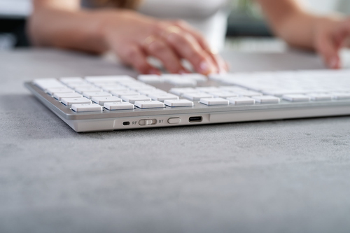 CHERRY KW 9100 SLIM FOR MAC. Keyboard style: Straight. Connectivity technology: Wired & Wireless, Device interface: USB + 