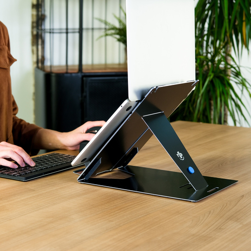R-Go Altura ajustável Sustentação do Notebook - 25,4 cm (10") para 55,9 cm (22") Suporte de ecrã - Alumínio - Preto - Para