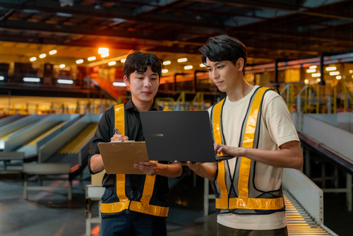 ASUS ExpertBook B5 B5405CCA-LY0008X. Product type: Laptop, Form factor: Clamshell. Processor family: Intel Core Ultra 5, P