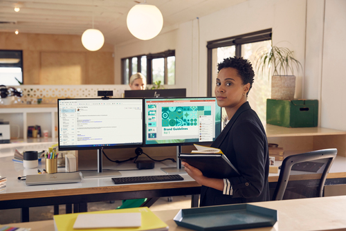 HP E24t G5 FHD Touch Monitor. Display diagonal: 60.5 cm (23.8"), Display resolution: 1920 x 1080 pixels, HD type: Full HD,