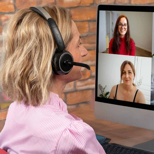 Lindy L118 Wireless Noise Cancelling Headset & Charging Base. Product type: Headset. Connectivity technology: Wired, Bluet