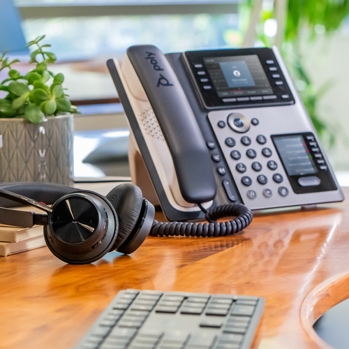 HP Poly Edge E450 IP Phone and PoE-enabled. Product type: IP Phone, Product colour: Black, Handset type: Wired handset. Li