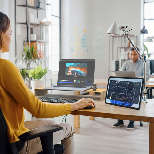j5create JUAW22. Hostschnittstelle: USB Typ-C. Datenübertragungsrate: 480 Mbit/s, Produktfarbe: Schwarz, Grau, Orange, Geh