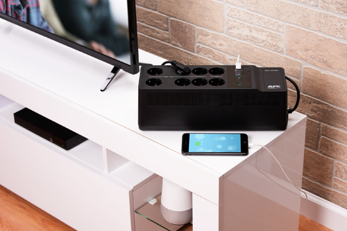 APC Back-UPS BE850G2-GR - USV 8x Schuko, 850VA, 2 USB-Ladegeräte, 1 USB-Datenanschluss. USV-Topologie: Standby (Offline), 