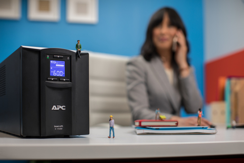 APC Smart-UPS SMC1500IC USV – 8x C13, USB, SmartConnect, 1500VA. USV-Topologie: Line-Interaktiv, Ausgangskapazität: 1,5 kV