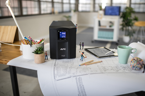 APC Smart-UPS SMC1500IC USV – 8x C13, USB, SmartConnect, 1500VA. USV-Topologie: Line-Interaktiv, Ausgangskapazität: 1,5 kV