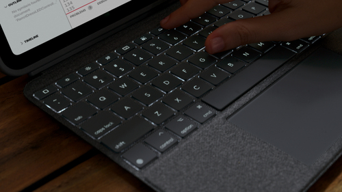 Cover tastiera Logitech Combo Touch Apple, Logitech iPad (decima generazione) Tablet - Grigio - Resistente ai graffi, Resi