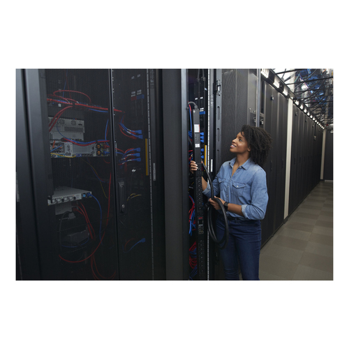 APC PDU - Switched - NEMA L6-30P - 21 x IEC 60320 C13/C15, 3 x IEC 60320 C19/C21 - 30 A - 200 V, 208 V Input - 200 V AC, 2