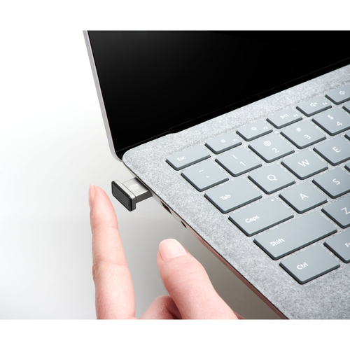 Kensington VeriMark IT Fingerprint Key – Windows Hello & Windows Hello for Business. Package weight: 35 g, Package depth: 