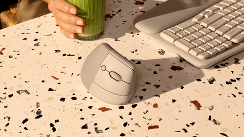 Logitech Lift Maus - Bluetooth/Radio-Frequenz - USB - Optisch - 6 Taste(n) - Sand - PC, Mac - Kabellos - 10 m - 2,40 GHz -