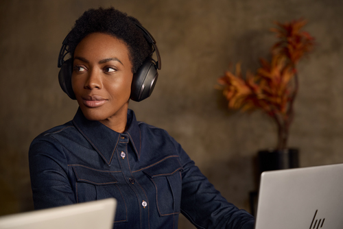 Poly Voyager Surround 80 UC Kabel/Kabellos Über das Ohr, Kopfbügel, Auf den Ohren Stereo Headset - Schwarz - Microsoft-Tea