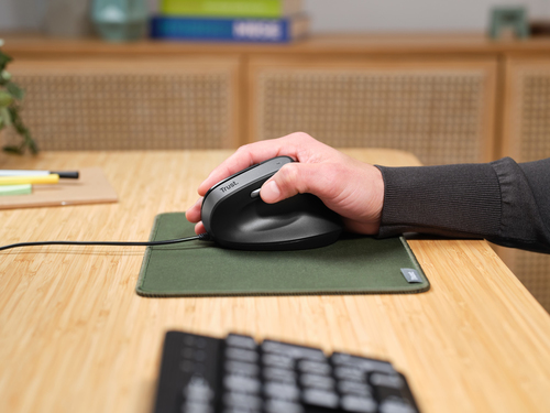 Trust Bayo II Maus - USB 3.0 Typ A - 6 Taste(n) - Schwarz - Kabel - 2400 dpi Auflösung - Scroll-Rad - Nur für Rechtshänder