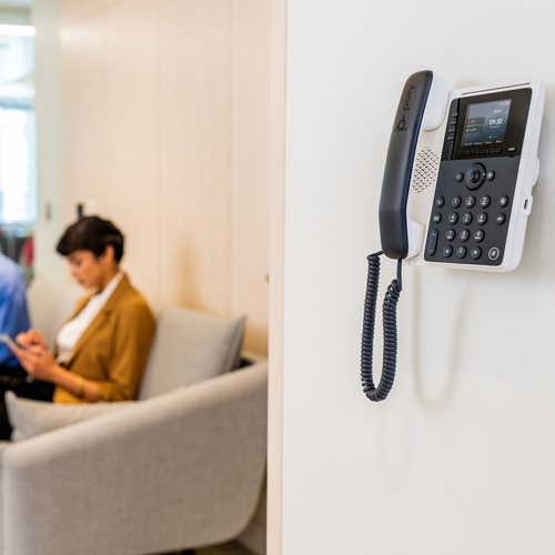 HP Poly Edge E100 IP Phone and PoE-enabled. Product type: IP Phone, Product colour: Black, Handset type: Wired handset. Di