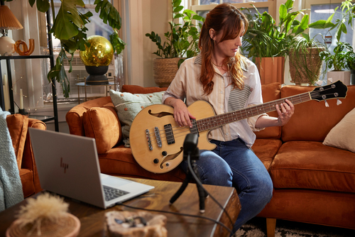 HP 965 4K Streaming Webcam. Megapixel (approx.): 8 MP, Maximum video resolution: 3840 x 2160 pixels, Camera HD type: Full 