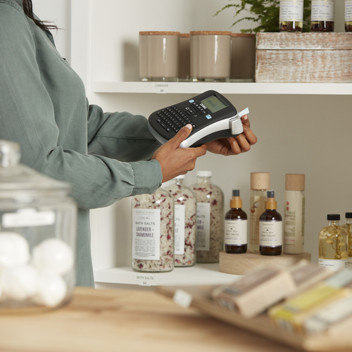 Sanford LabelManager 210D Elektronischer Etikettendrucker - Thermodirekt - 180 x 180 dpi - Klebefilm - 6 mm, 12 mm - Banda