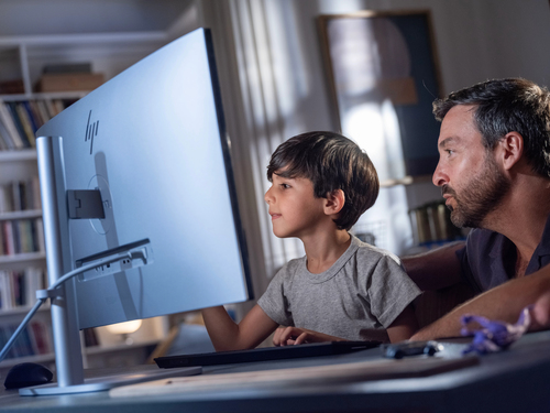 HP EliteStudio 8 G1i 27 AI PC Wolf Pro Security Edition. Product type: All-in-One PC. Display diagonal: 68.6 cm (27"), HD 