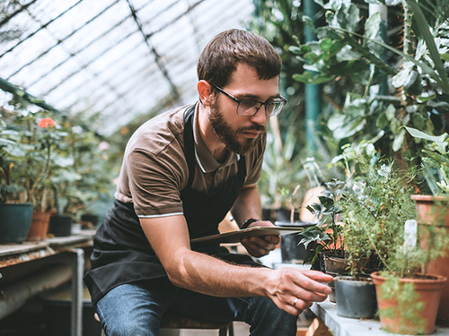 HP LaserJet Pro 4102dw Kabellos - Laser-Multifunktionsdrucker - Monochrom - Kopierer/Drucker/Scanner - 63 ppm Monodruck - 