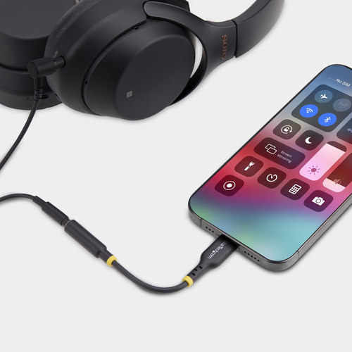 StarTech.com 5in (12.7cm) USB-C Audio Adapter to 3.5mm Headphone/Headset Jack, USB Type-C Aux Dongle, 32-bit DAC, For Lapt