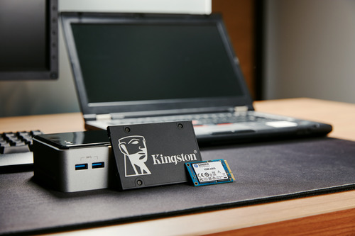 Kingston Technology 256G SSD KC600 SATA3 2.5". SSD capacity: 256 GB, SSD form factor: 2.5", Read speed: 550 MB/s, Write sp