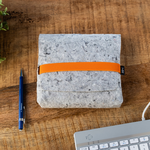 R-Go Tools R-Go Pouch felt case for Split keyboard, case made from recycled textiles, social product, grey. Product type: 