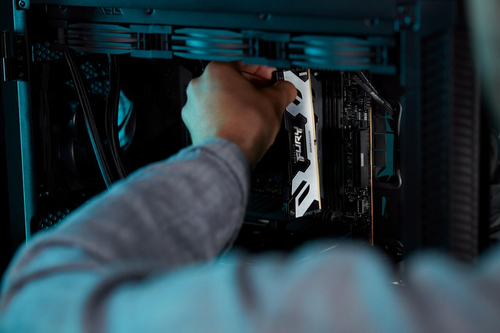 Kingston FURY Renegade Módulo RAM - 24 GB - DDR5-8800/PC-70400 DDR5 SDRAM - 8800 MHz Ramo único Memória - CL42 - 1,40 V - 