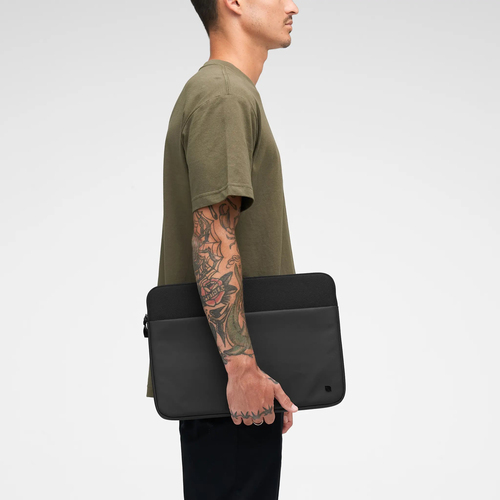 Incase INCO400718-BLK. Tipo de mala: Bolsa, Tamanho máximo de ecrã: 40,6 cm (16"), Cor da superfície: Monocromático