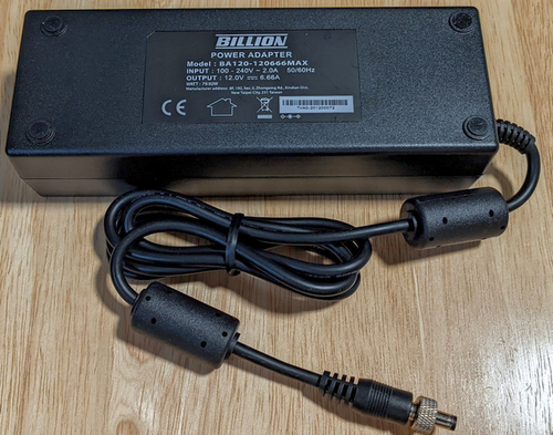 Elo Touch Solutions E596619. Voltagem da entrada: 100 - 240 V, Frequência: 50/60 Hz, Potência de saída: 80 W. Cor do produ