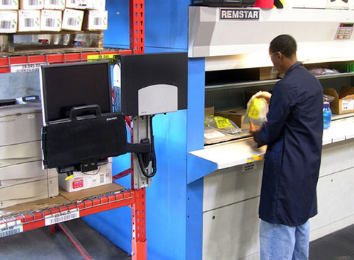 Ergotron 200 Series Combo Arm. Maximum weight capacity: 8.2 kg, Maximum screen size: 61 cm (24"), Minimum VESA mount: 75 x