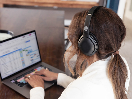 Our Pure Planet Platinum Kabellos Auf den Ohren Stereo Headset - Schwarz - Binaural - Geschlossen - 1000 cm Reichweite - B