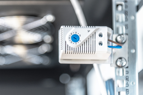 Digitus Roof Cooling Unit for Unique & Varioflex-N Network Cabinets & Dynamic Basic Network- and Server Cabinets. Number o