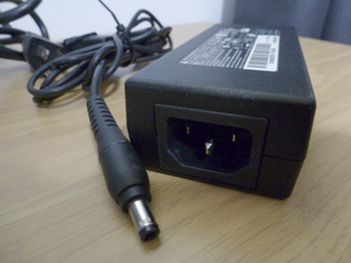 PWR BRICK KIT 50W ADAPTER ONLY FOR 02-SERIES DESKTOP MONITORS