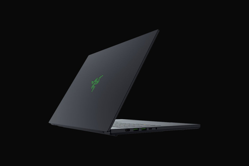 Razer Blade 16 2026 - RTX 5090 Ultra 9 386H 32 GB 9600 MHZ