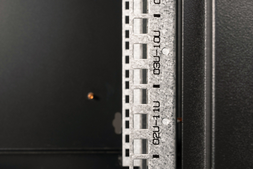 DIGITUS Professional 12U Wandmontierbar Rackschrank für LAN-Schalter, Patchfeld - 482,60 mm Rack-Breite - Schwarz - Stahl,