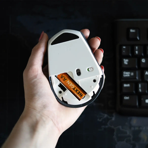 Xtorm XNG2AB4. Battery type: Rechargeable battery, Battery size(s): AA, Battery voltage: 3.7 V