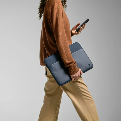 Incase A.R.C. Hülle für mit ReSpun 100 % recyceltem Polyester für 16-Zoll-Laptop (M1-M4, 2021?2024). Etui-Typ: Schutzhülle