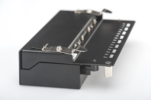 Digitus Befestigungsadapter für Patchfeld - 1