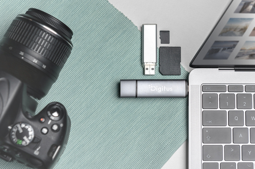 Digitus USB-Hub/Flash-Kartenleser - USB 2.0 Typ A, USB 2.0 Typ C - 60 MB/s, 640 MB/s - Smartphone, Tablet, Notebook, Flash