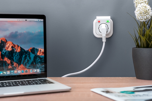 Digitus Surge Protection Adapter. AC outlets quantity: 1 AC outlet(s), AC outlet types: Type E / F, Nominal input voltage:
