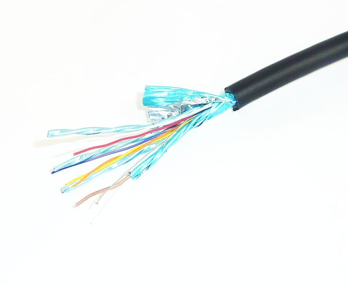 Gembird 1.8m, HDMI/DVI, M/M. Lunghezza cavo: 1,8 m, Connettore 1: HDMI, Connettore 2: DVI-D. Peso: 106 g, Larghezza: 140 m