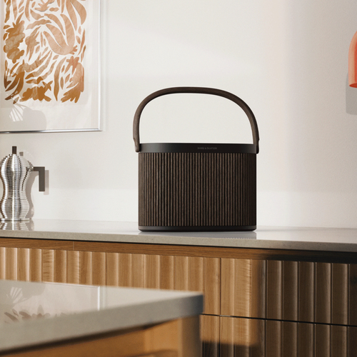 B&O Beosound A5 Tragbar Bluetooth Lautsprechersystem - 280 W RMS - Tabletop, Regal, Boden - Surround Sound - Wireless LAN 